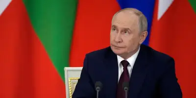 Russie : le Kremlin durcit la répression antiguerre avant les législatives