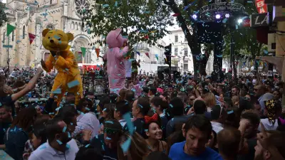 Sifflets anti-relou distribués gratuitement à la feria de Nîmes