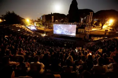Sorties fin d'été dans l'Est-Var : cinéma, feu d'artifice, hommage à Johnny