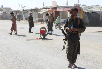 Talibans : cinq ans après, un pouvoir sans légitimité