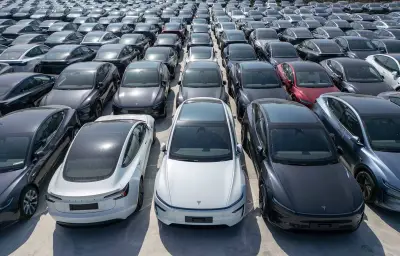 Tesla rappelle 2,9 millions de véhicules en Chine pour des poignées de porte