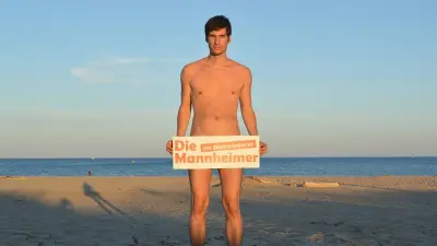 Télé russe : le naturiste du Cap d'Agde Julien Ferrat fait parler