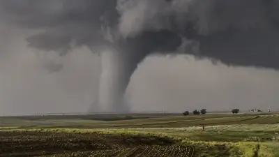 Tornade dans l'Aude : comment réagir face à un tel phénomène ?