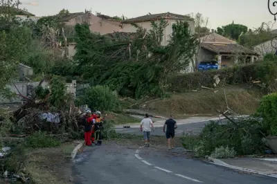 Tornade dévaste Pomas dans l'Aude : dégâts et solidarité