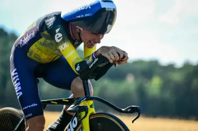 Tour de France femmes : Ferrand-Prévot chute, Reusser s'empare du jaune
