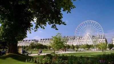 Touriste canadien de 65 ans meurt après une chute aux Tuileries