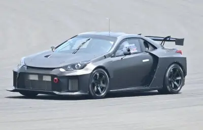 Toyota : une sportive à moteur central sans badge Toyota en 2028