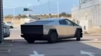 Un Tesla Cybertruck non homologué aperçu près de Perpignan