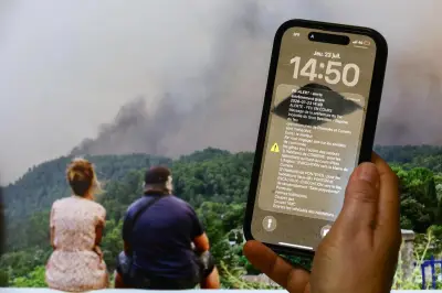 Var : 27 messages Fr-Alert pendant l'incendie du Gros Bessillon, un changement de doctrine