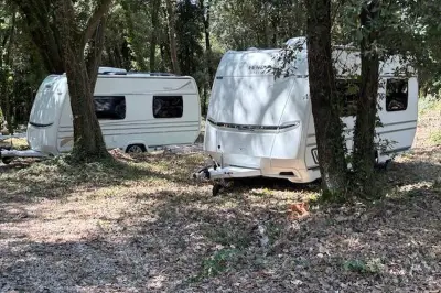 Vence : évacuation sous tension des caravanes du bois de la Sine