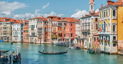 Venise envisage un péage à 50 euros pour lutter contre le surtourisme