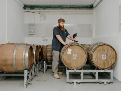 Vieillir l'alcool plus vite : la start-up israélienne qui défie le temps