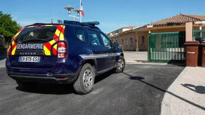 Voyeurisme à Saint-Quentin-la-Poterie : contrôle judiciaire avant procès