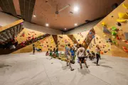 5 idées de sports indoor pour rester au frais dans les Alpes-Maritimes