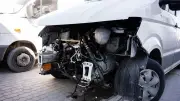 A7 : capot de minibus projeté sur une Mercedes, six blessés