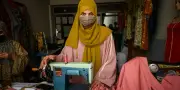 Afghanes privées d'école : l'entreprise comme combat