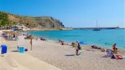 Arnaques vacances IA : témoignages recherchés