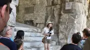 Aux arènes de Nîmes, l'histoire se visite en théâtre cet été