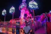 Bryan, forain de père en fils, présente AstroWorld à Hyères