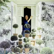 Bunny Mellon : l'été enchanté d'Oak Spring révélé par Le Point