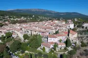 Cabris : Camus, Jean Marais et la peste, les secrets du village perché