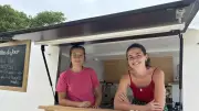 Café Citron : un café itinérant recrée du lien social dans le Gard
