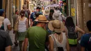 Canicule à Millau : les commerçants hésitent à changer leurs horaires
