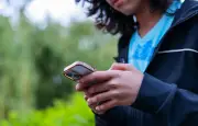 Censure de l'interdiction des réseaux sociaux pour les moins de 15 ans