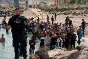 Ceuta, l'arme migratoire, les rumeurs et les réseaux mafieux du chaos
