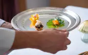 Chef privé à 24 ans : plongée dans les dîners de luxe