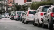 Chiffon blanc sur une voiture en Espagne : signification et règles