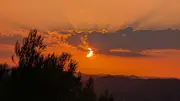 Éclipse solaire : des milliers de curieux à Vézénobres