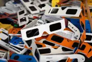 Éclipse solaire : ruée sur les lunettes de protection