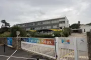 Collège Gustave Roux : pochettes pour lutter contre le téléphone