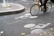 Cycliste poignardé à Paris : pronostic vital engagé