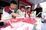 Detourbet et Abline en dédicaces avec les supporters de l'AS Monaco