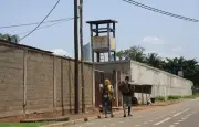 Deux réalisateurs français détenus au Togo, RSF réclame leur libération
