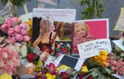 Dolly Parton décède à 80 ans, sa sœur lui rend hommage