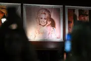 Dolly Parton, légende de la country, s'éteint à 80 ans