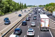 Drame en Italie : un couple roule 100 km avec son fils décédé à l'arrière