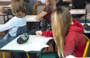 Enseignants : salaire moyen en hausse de 4,3 % en 2024, à 3 090 euros nets