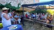 Exposition d'été des Aînés : poésie et musique à Aguessac