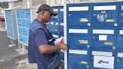 Facteur à Sète : une tournée entre courriers, colis et lien social