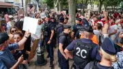 Feria de Béziers : 200 manifestants anti-corrida défilent en centre-ville