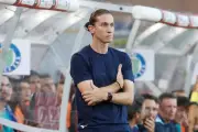 Filipe Luis savoure la victoire à Liverpool mais exige des progrès