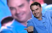 Flavio Bolsonaro, héritier politique lancé dans la course présidentielle