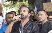Francis Lalanne lance sa campagne présidentielle à Paris ce samedi