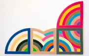Frank Stella à Saint-Étienne : rétrospective d'un parcours abstrait