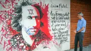 Fresque de Louise Michel dégradée par des tags antiféministes