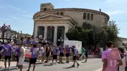 Fête votive à Beauvoisin : les 18 ans en violet ouvrent les festivités